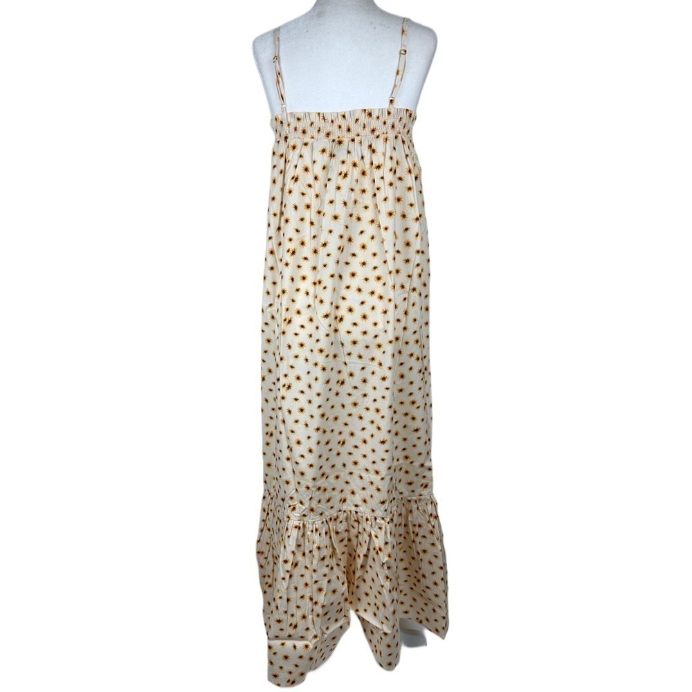 NWT Revolve WeWoreWhat Smocked Ditsy Daisy Maxi Dress Size Small - Picture 4 of 6